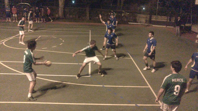 Balonmano, a Semifinales.
