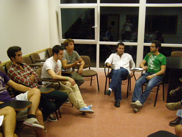 Noche de reuniones