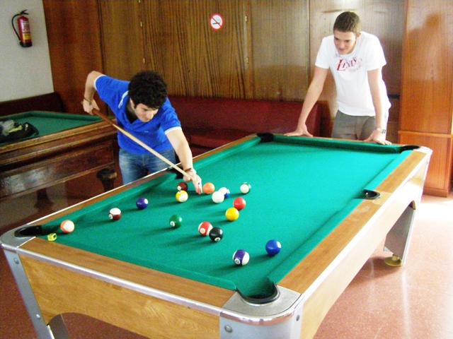 Gimnasio y Billar