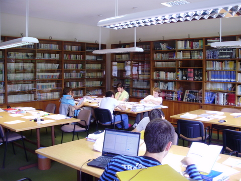 La Biblioteca está a tope