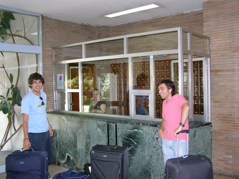 El Colegio ha abierto el domingo, 2 de septiembre, a las 3 de la tarde.