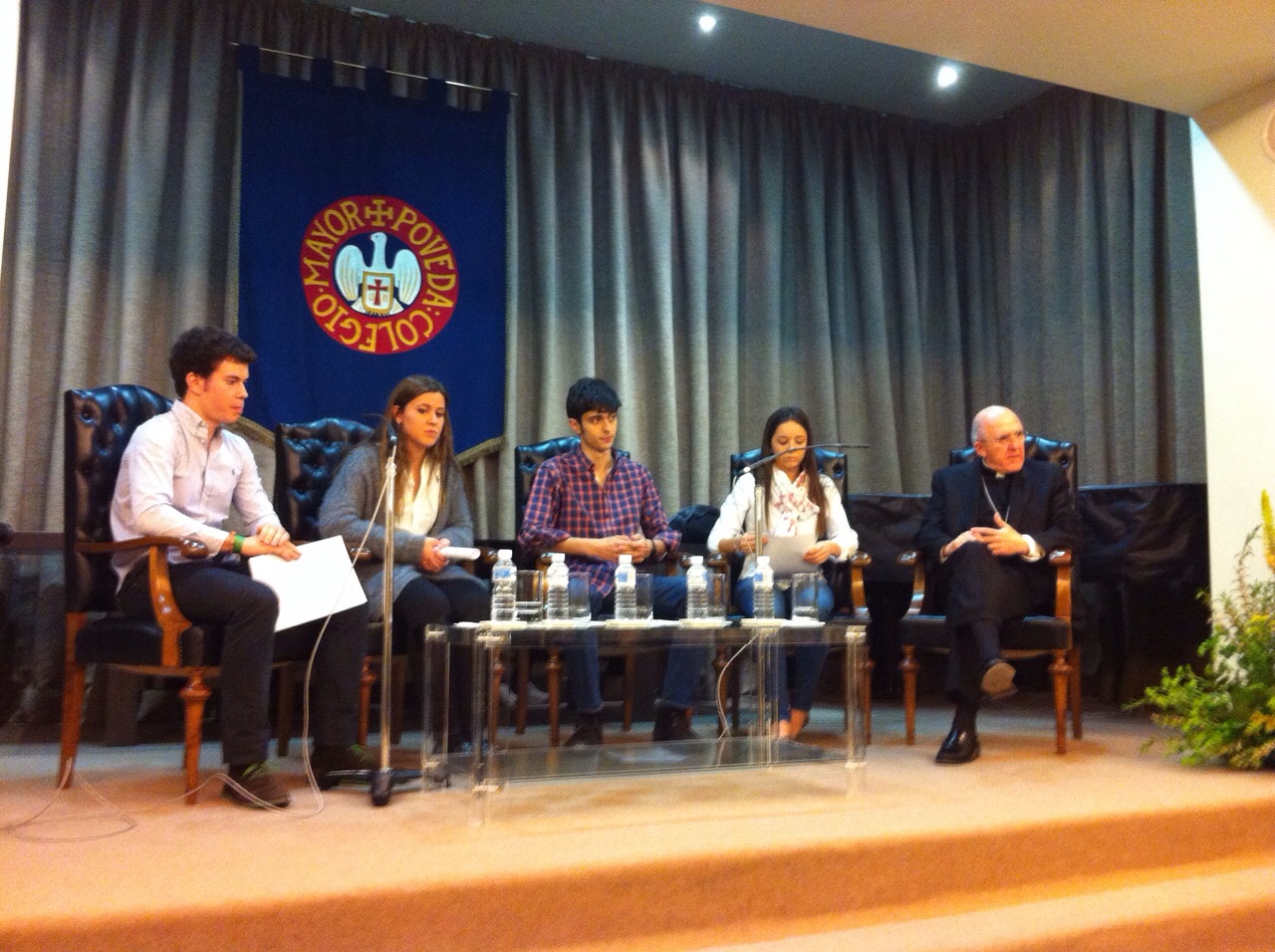 ENCUENTRO “FE, JÓVENES E IGLESIA” CON DON CARLOS OSORO SIERRA, ARZOBISPO DE MADRID, EN EL CMU PADRE POVEDA