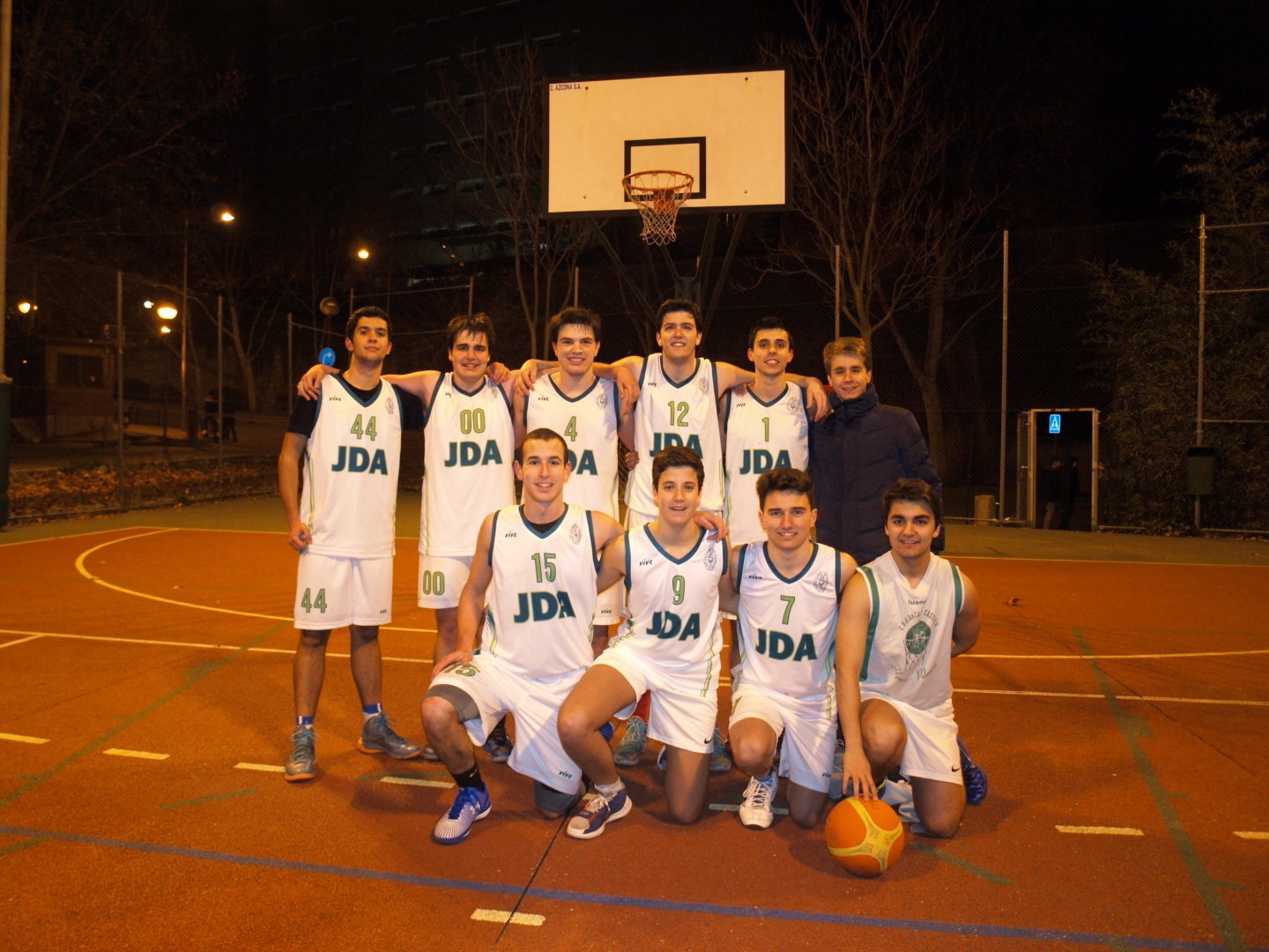 Baloncesto «A», a cuartos