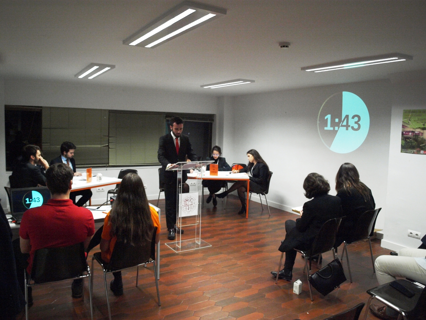 Debate suma y sigue