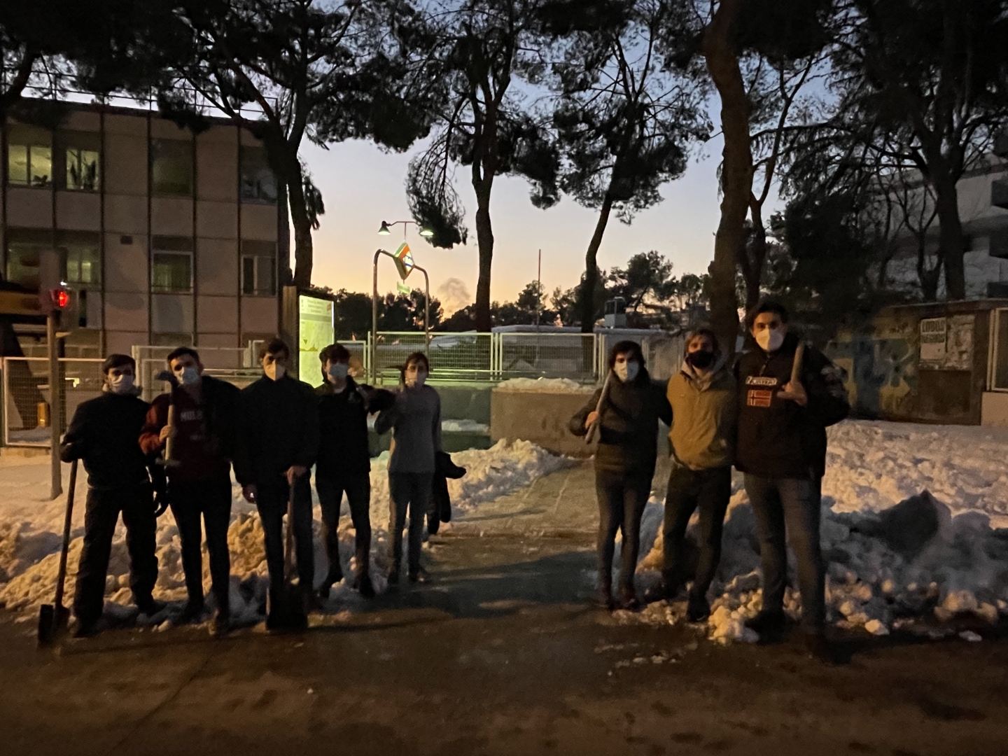 Voluntariado: Limpieza de nieve en las calles