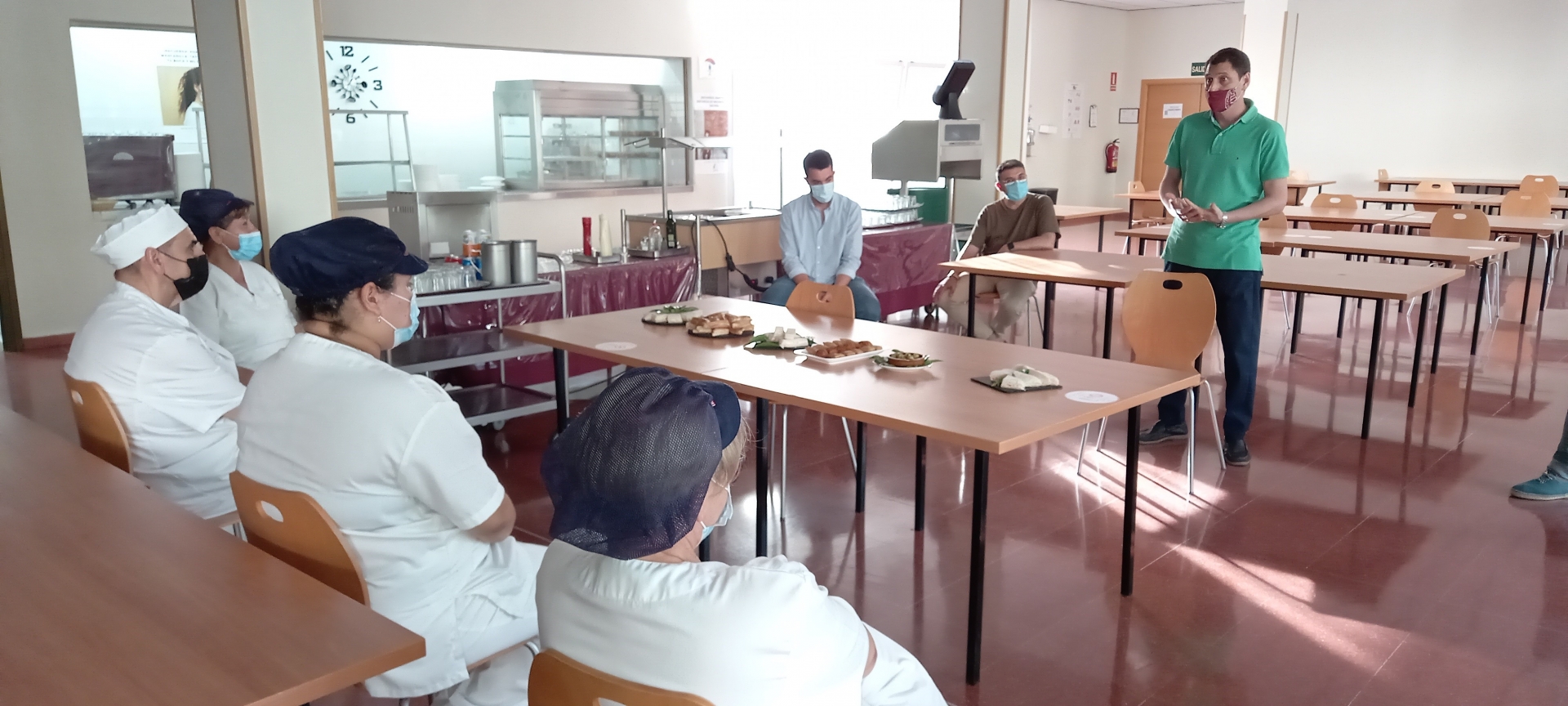 Encuentro con el Personal de Servicios