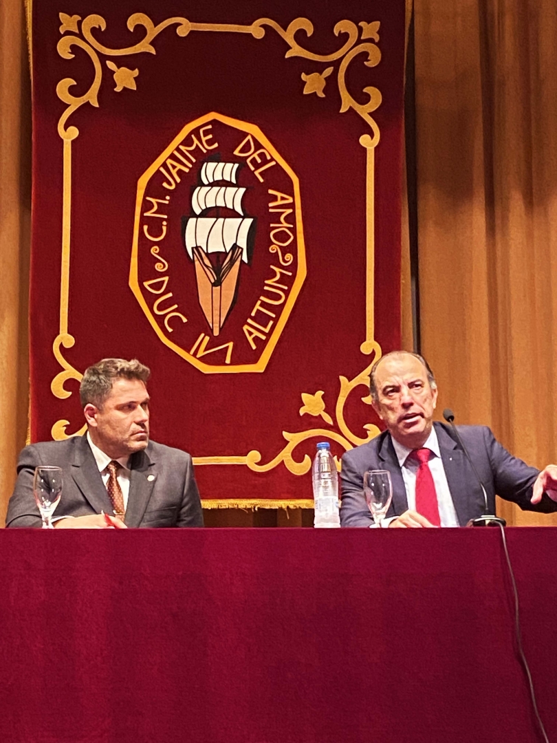Conferencia del Diputado D. Carlos García Adanero