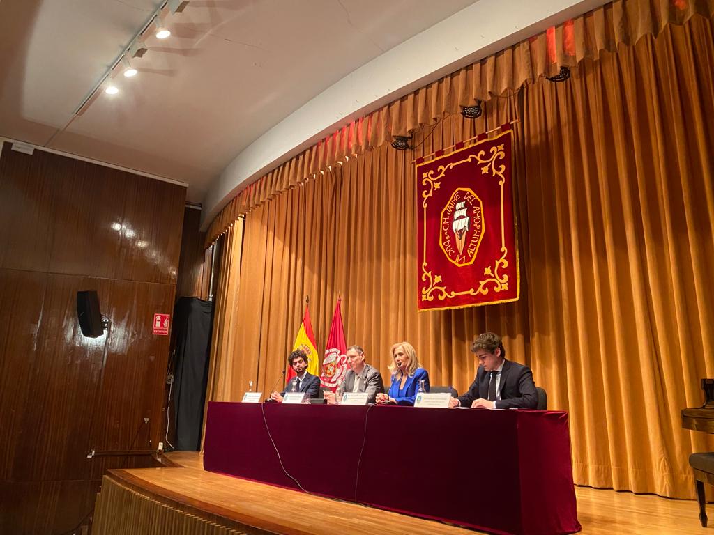 Conferencia de Da. Cristina Cifuentes