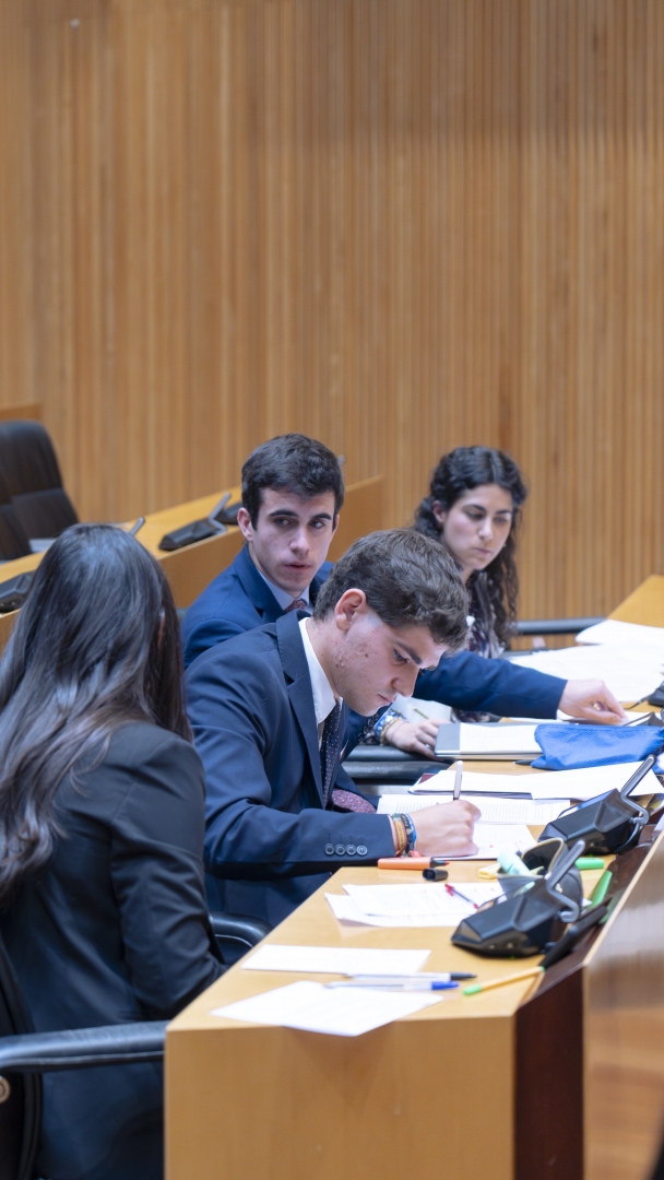 Equipo de Debate en el Congreso de los Diputados